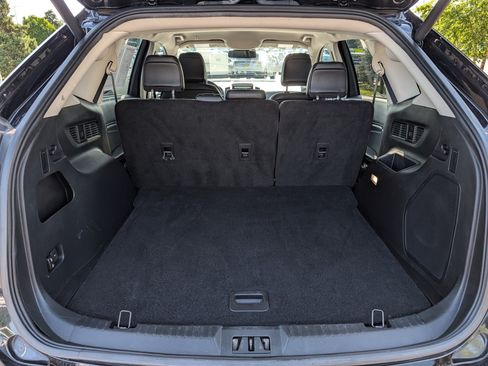 Used 2024 Ford Edge Titanium AWD/4WD image 18
