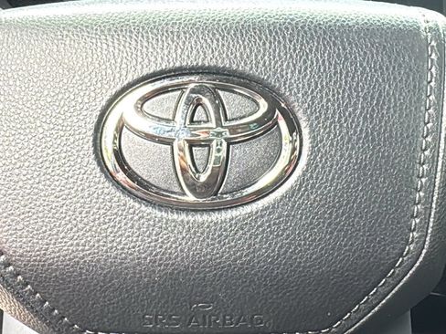 Used 2025 Toyota Sequoia TRD Pro AWD/4WD image 16