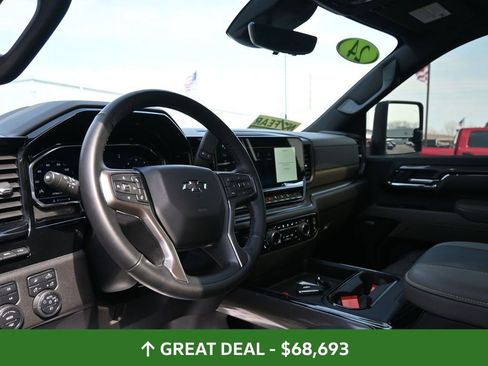 Used 2024 Chevrolet Silverado 2500 ZR2 w/ Technology Package AWD/4WD image 21