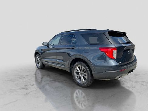 Used 2024 Ford Explorer XLT w/ Equipment Group 202A AWD/4WD image 4