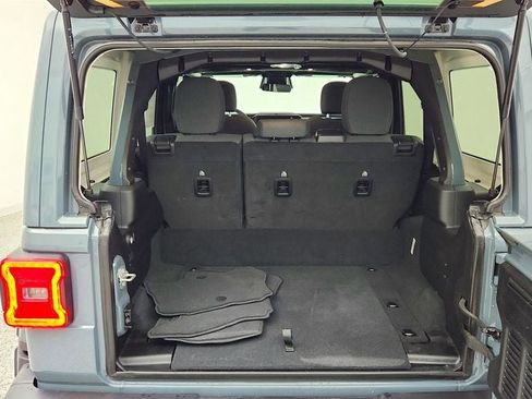 Used 2025 Jeep Wrangler Unlimited Sahara w/ Safety Group image 22