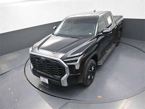 Used 2023 Toyota Tundra Limited w/ TRD Off-Road Package image 11