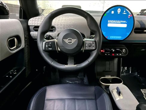 Used 2025 MINI Cooper S FWD image 8