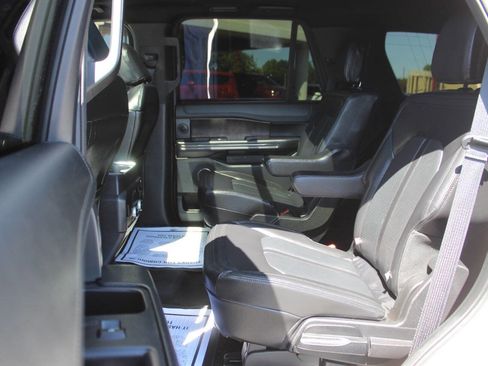 Used 2021 Ford Expedition Limited RWD image 19