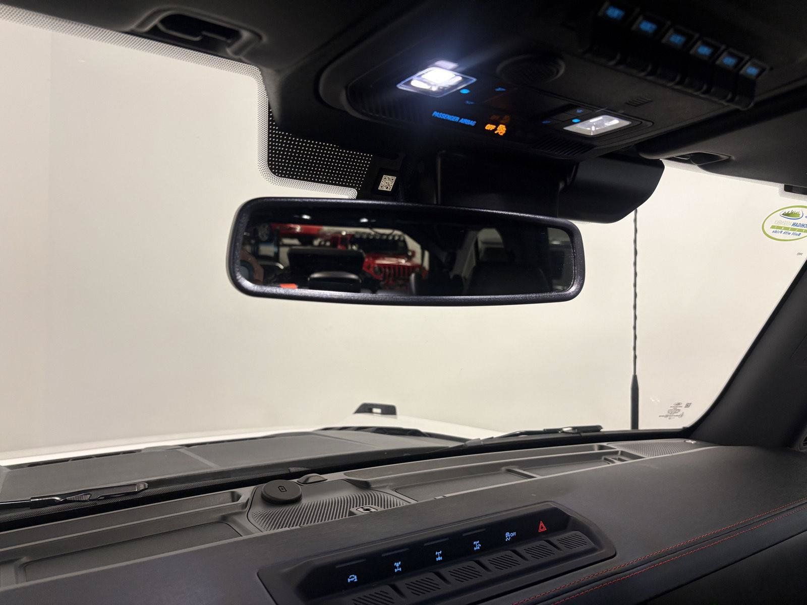 Used 2025 Ford Bronco Raptor w/ Interior Carbon Fiber Pack AWD/4WD image 35