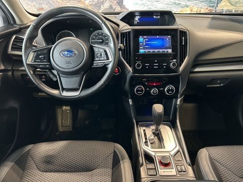 Used 2023 Subaru Forester Premium image 3