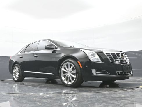 Used 2014 Cadillac XTS Luxury w/ Driver Awareness Package FWD image 40