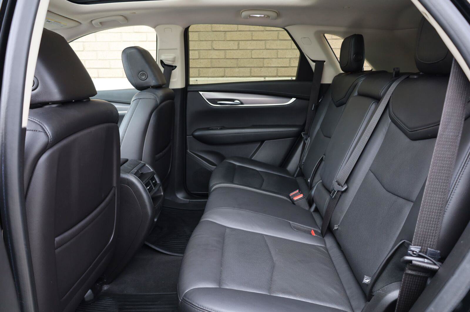 Used 2019 Cadillac XT5 Luxury FWD image 23