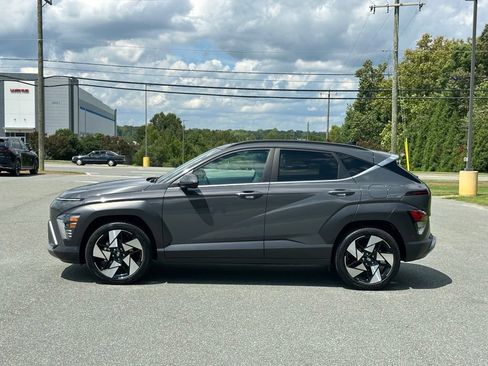 Used 2024 Hyundai Kona Limited FWD image 2