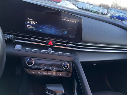 Certified 2023 Hyundai Elantra Limited w/ Cargo Package image 32