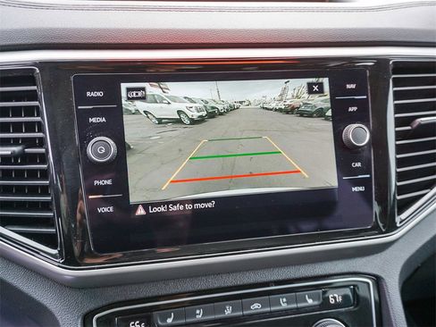 Used 2023 Volkswagen Atlas SEL Premium image 23