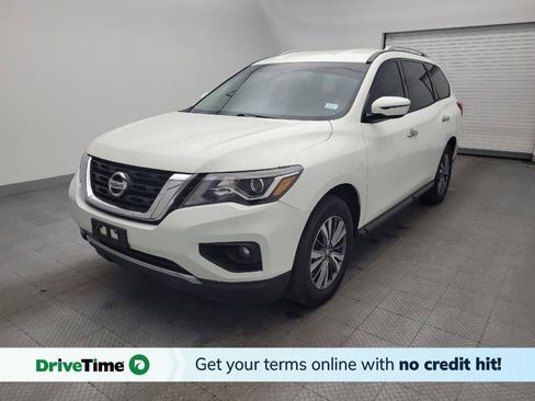 Used 2019 Nissan Pathfinder SV image 1