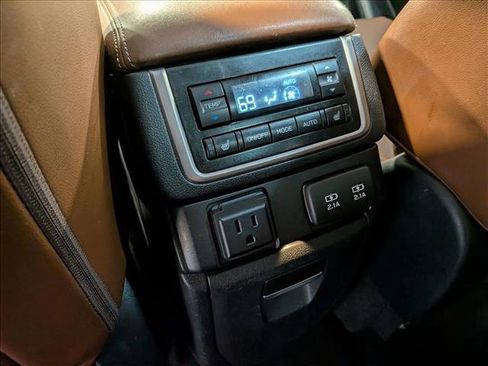 Used 2019 Subaru Ascent Touring w/ Popular Package #2A image 20