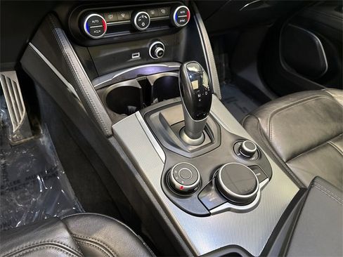 Used 2018 Alfa Romeo Stelvio Sport w/ Quick Order Package 22J Sport image 24