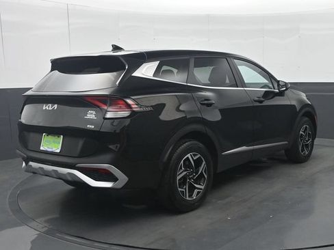 Used 2025 Kia Sportage LX AWD/4WD image 7