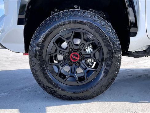 Used 2026 Toyota Tacoma TRD Pro AWD/4WD image 8