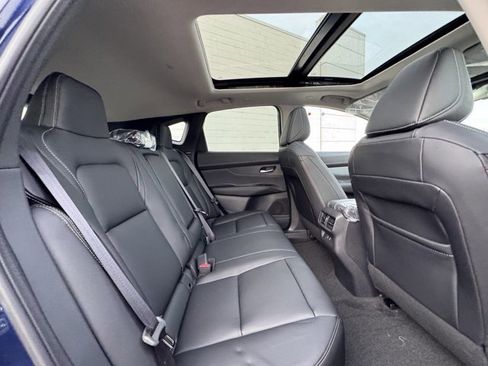 New 2025 Nissan Murano SL image 15