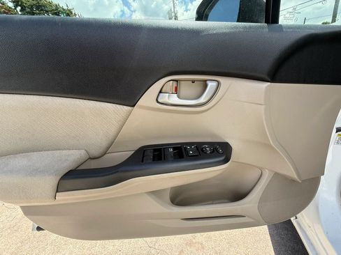 Used 2013 Honda Civic LX image 19