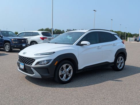 Used 2023 Hyundai Kona SEL w/ Cargo Package AWD/4WD image 2