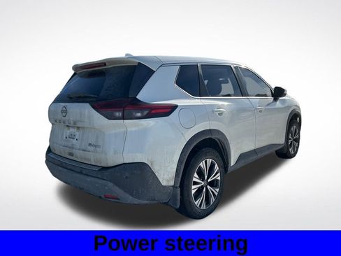 Used 2023 Nissan Rogue SV image 4