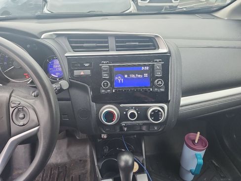 Used 2019 Honda Fit LX image 4