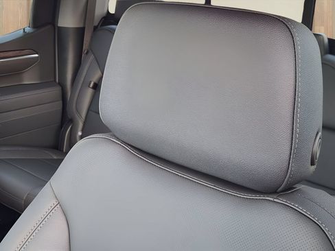 New 2026 GMC Sierra 1500 SLT RWD image 17