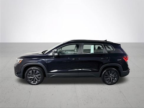 Certified 2022 Volkswagen Taos S FWD image 10