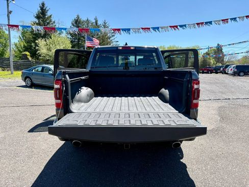 Used 2019 RAM 1500 Laramie AWD/4WD image 18