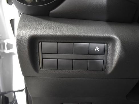 Certified 2023 Nissan Kicks SR w/ SR Premium Package FWD image 14