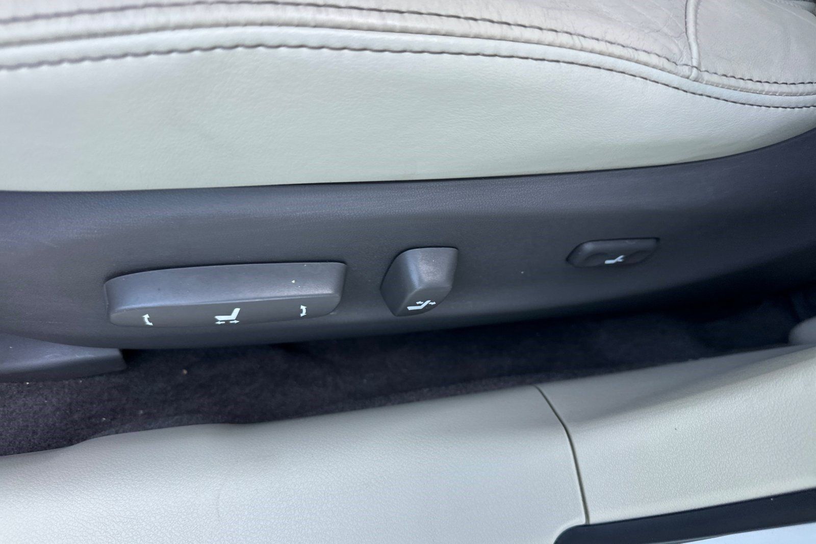 Used 2011 Lexus IS 350 AWD w/ Luxury Plus Value Edition image 14