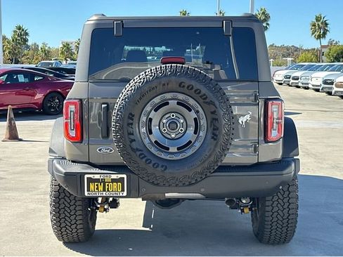 New 2025 Ford Bronco Badlands image 5