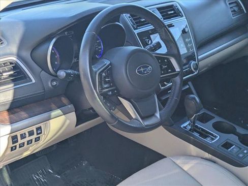 Used 2019 Subaru Outback 2.5i Limited AWD/4WD image 10