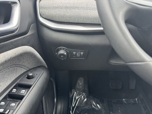 Used 2024 Jeep Compass Latitude image 26