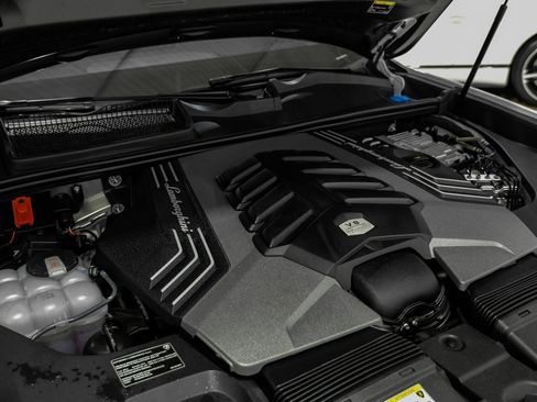 Used 2024 Lamborghini Urus Performante image 83