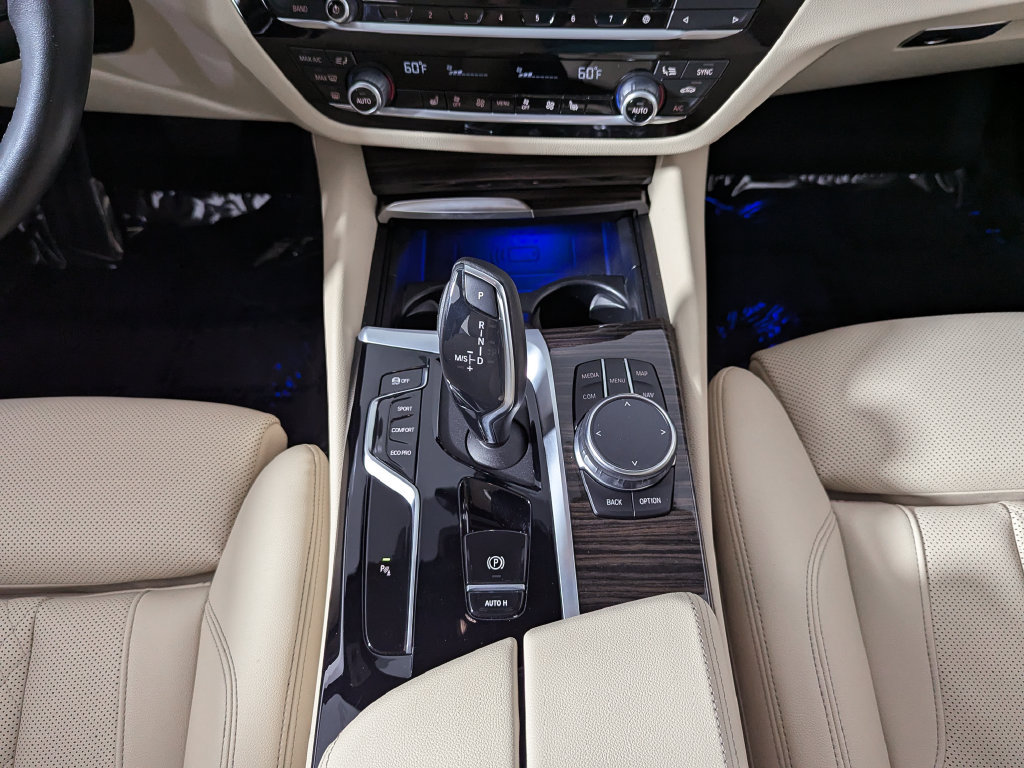 Certified 2023 BMW 530i xDrive w/ Premium Package AWD/4WD image 40