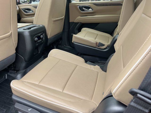 Used 2023 Chevrolet Tahoe Premier w/ Premium Package RWD image 22