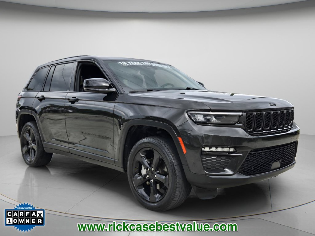 Used 2024 Jeep Grand Cherokee Limited w/ Black Appearance Package RWD image 9