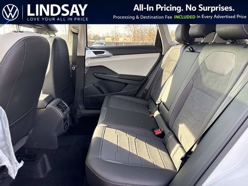 New 2026 Volkswagen Taos SE AWD/4WD image 10