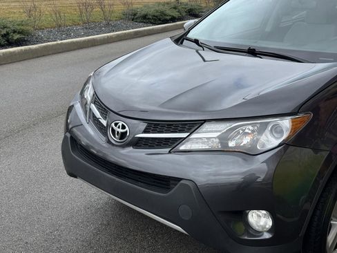Used 2014 Toyota RAV4 XLE image 10
