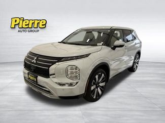 Used 2025 Mitsubishi Outlander SE AWD/4WD 360° Tour