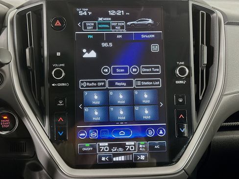 Used 2025 Subaru Crosstrek 2.0i Premium image 19