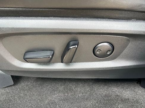 Used 2025 Nissan Pathfinder Platinum w/ Lighting Package (N92) image 34