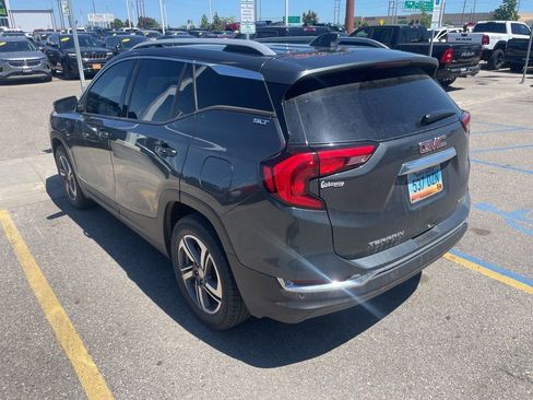 Used 2021 GMC Terrain SLT w/ Infotainment Package II AWD/4WD image 3