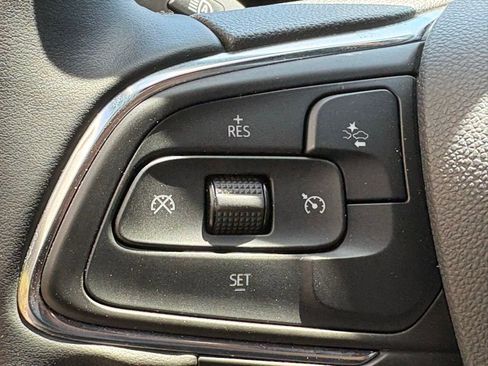 Used 2025 Buick Envista Sport Touring FWD image 14