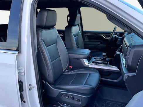 Used 2023 Chevrolet Silverado 1500 LTZ image 7