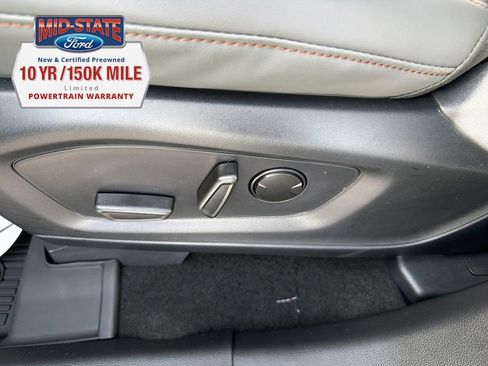 New 2026 Ford Explorer Active w/ Active Comfort Package image 17