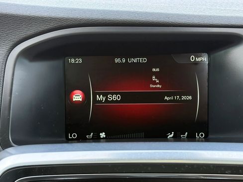 Used 2016 Volvo S60 T5 Premier image 33