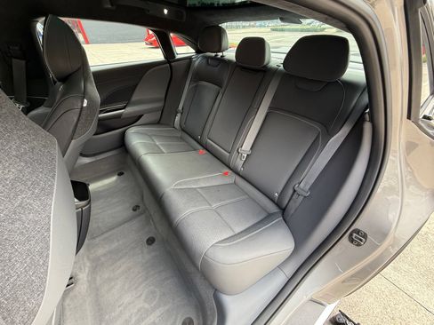 Used 2023 Lucid Air Touring AWD/4WD image 17