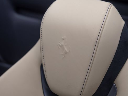 Used 2026 Ferrari Roma Spider RWD image 32