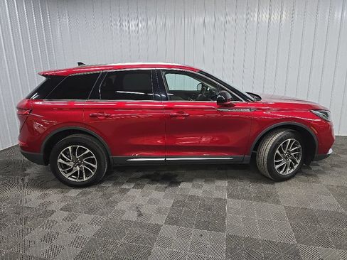 Used 2022 Lincoln Corsair AWD w/ Equipment Group 101A image 2